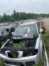 Load image into Gallery viewer, 2007 Saturn Vue (Silver)
