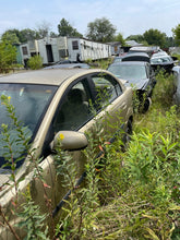 Load image into Gallery viewer, 2006 Kia Rio (Gold)
