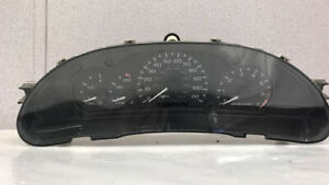 2000-2003 Chevrolet Cavalier Speedometer Gauge Cluster