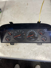 Load image into Gallery viewer, 2000 Jeep Grand Cherokee Speedometer Cluster
