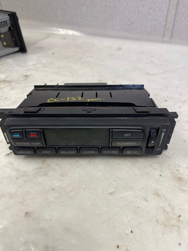 1998-2002 Ford Expedition Climate Control Panel