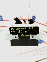 Load image into Gallery viewer, 2005-2006 KIA SPORTAGE ANTI THEFT MODULE 95400-1F300
