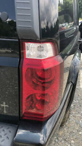 2006-2010 Jeep Commander Passenger/Right Side Tail Light