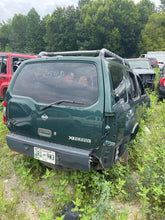 Load image into Gallery viewer, 2000 Nissan Xterra (Green)
