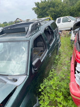 Load image into Gallery viewer, 2000 Nissan Xterra (Green)
