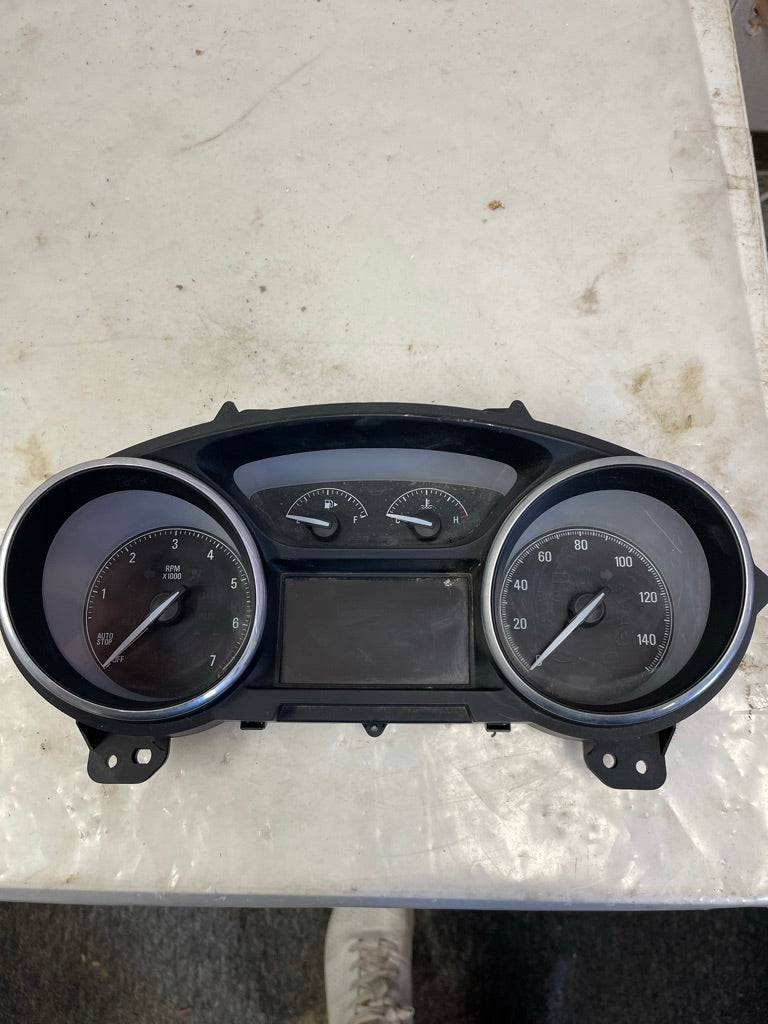 2017-2018 Buick Envision Speedometer Cluster Instrument