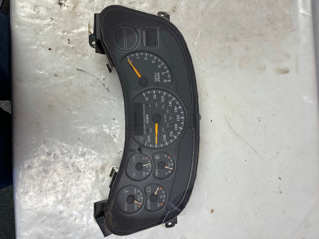 2000-2002 Suburban Tahoe Yukon Instrument Cluster Speedometer